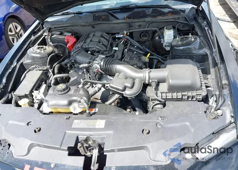 2011 Ford Mustang V6 z USA, uszkodzony, nr VIN 1ZVBP8AM5B5143338